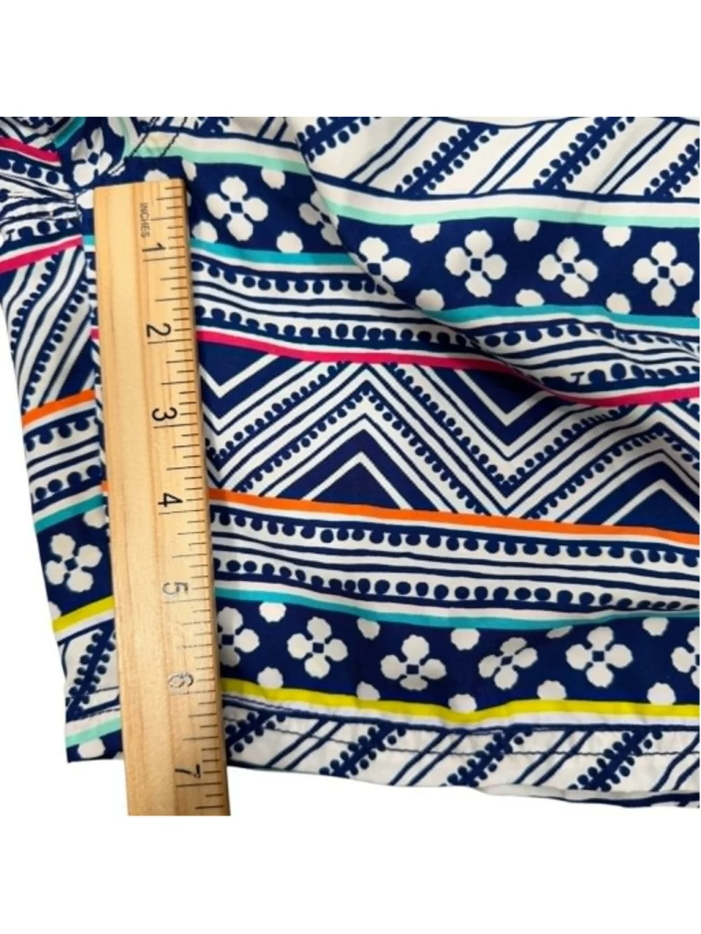 Vineyard Vines Swim Trunks Multi Geometric Floral Beach Resortwear Men's Size XL